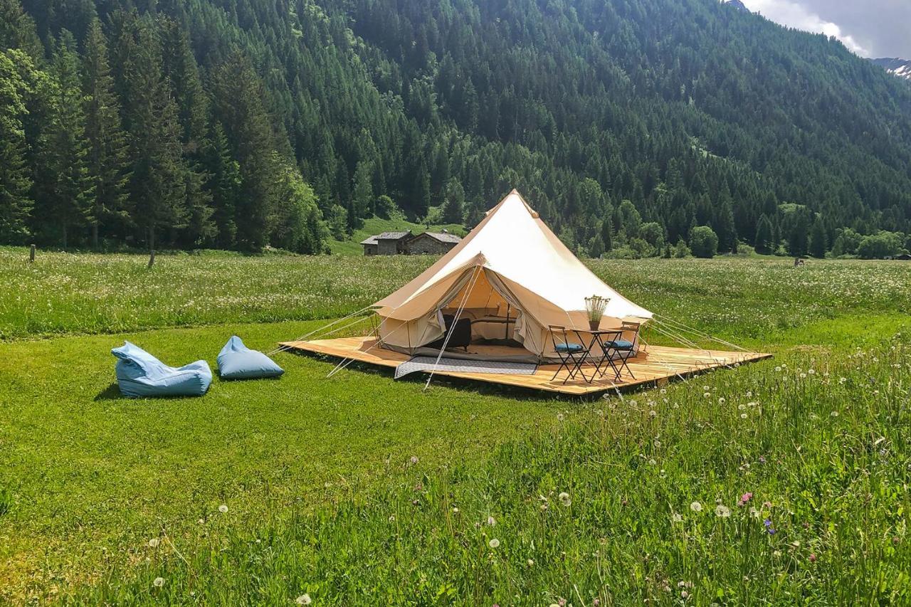 Hobo Camping กูร์มาเยอร์ ภายนอก รูปภาพ