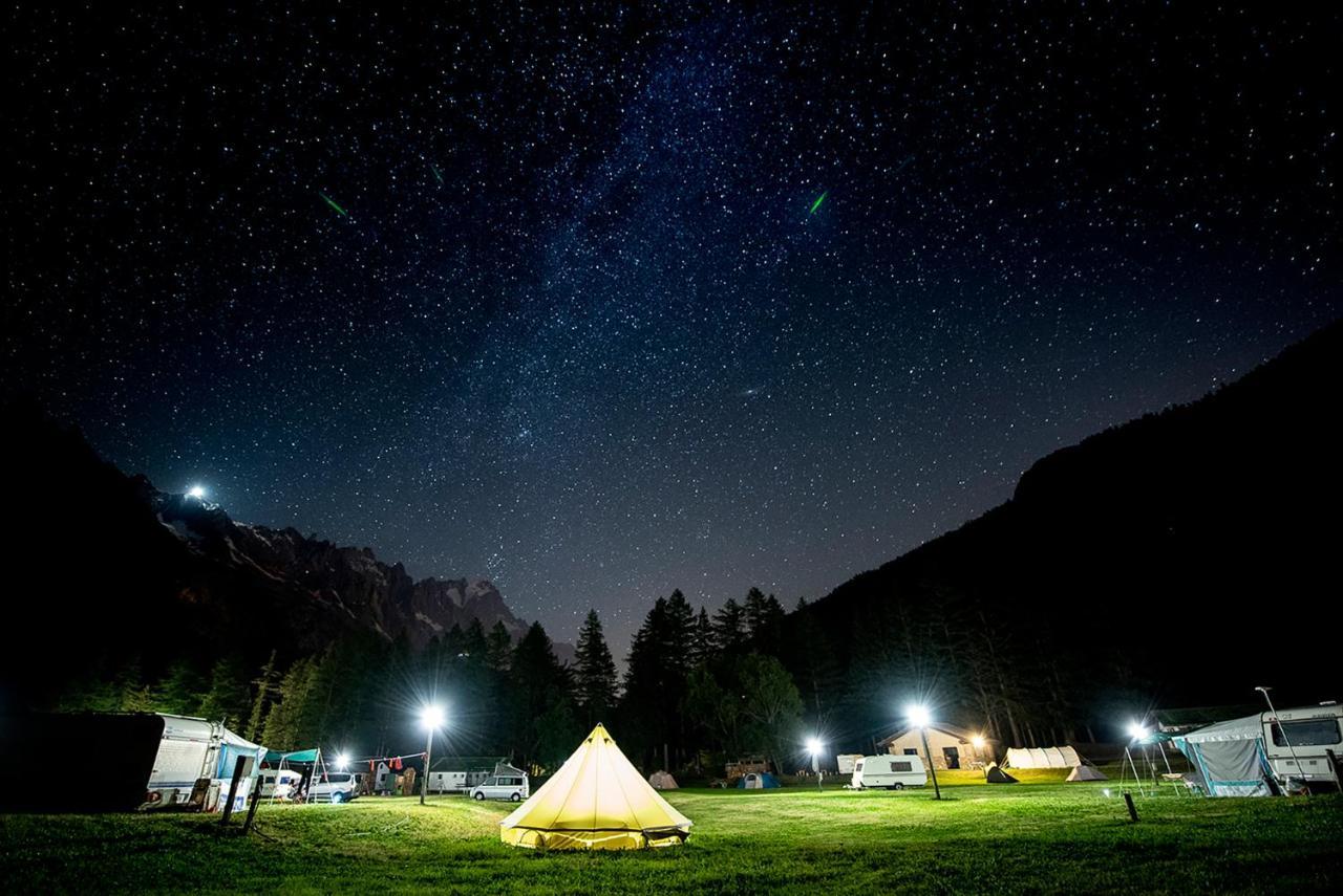 Hobo Camping กูร์มาเยอร์ ภายนอก รูปภาพ